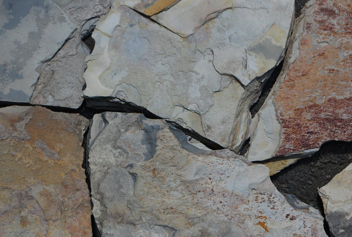 Autumn Slate Flagstone - Random Sizes x 3/4" - 1 1/4"