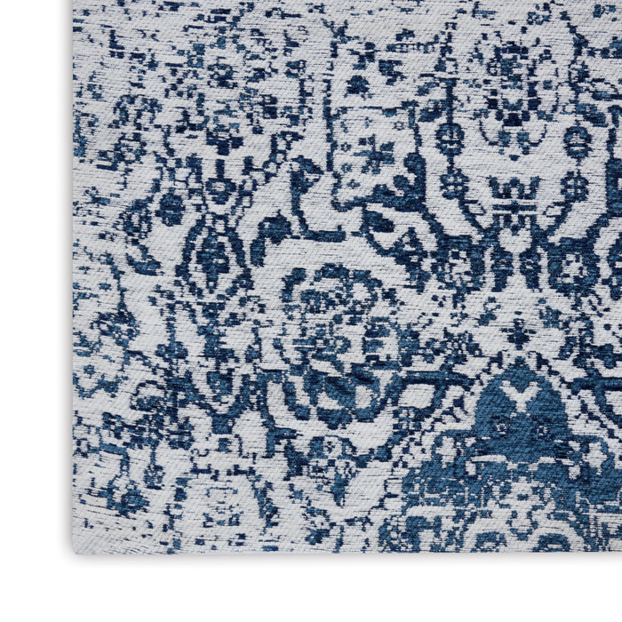 Damask Ivory / Navy IVNAV Polyester