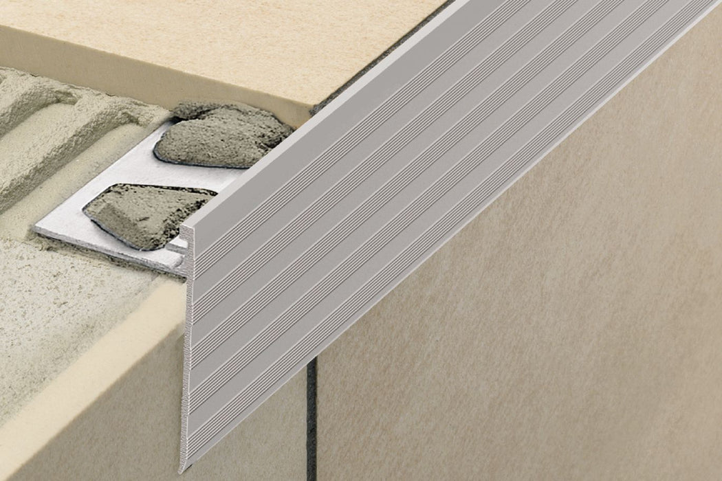 I135/SS60EB39 Brushed Stainless Steel Tile Edging Trim